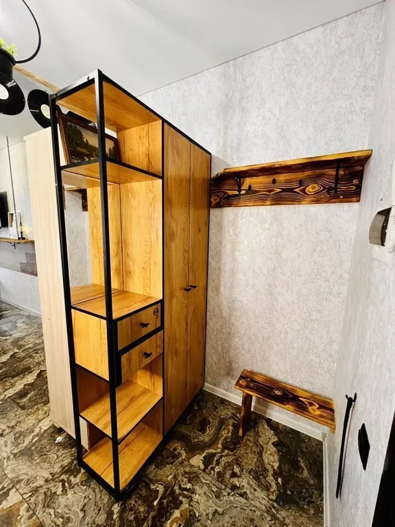 Студия с дизайнерским ремонтом