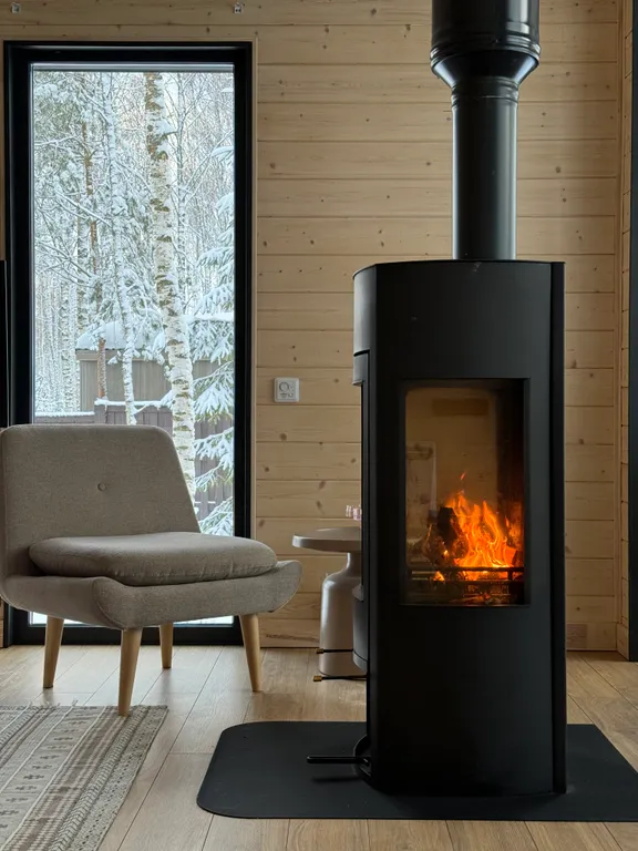 С сауной и камином одноэтажный барн в березовой роще