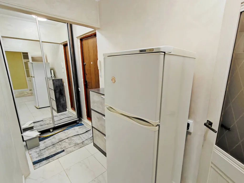 2-комнатная квартира на 1 этаже рядом с ТРЦ MEGA, парком и речкой