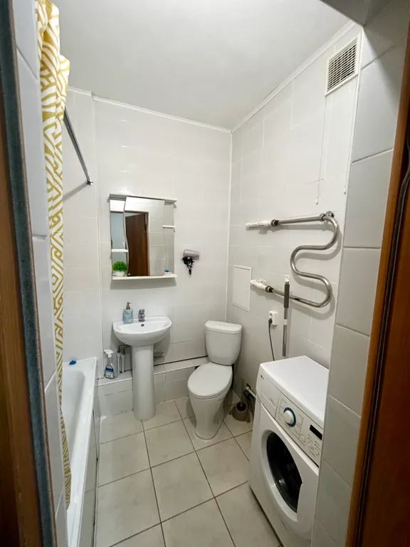 Просторная студия у парка