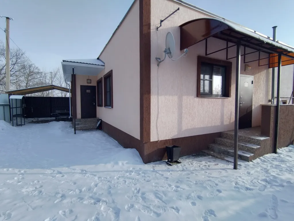 Гостевой дом Светлячок в тихом районе города Старый Оскол