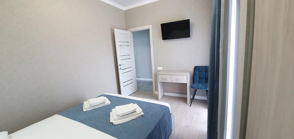 Светлые апартаменты в центре Витязево