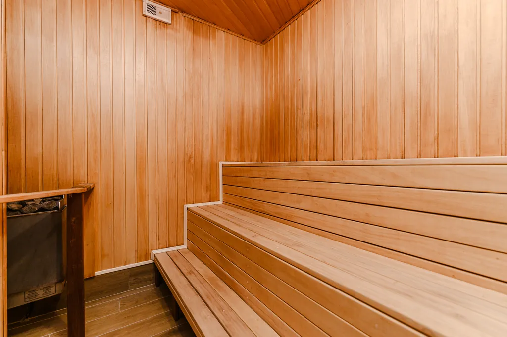 Коттедж Дом в элитном поселке с бассейном и сауной! — Вешки