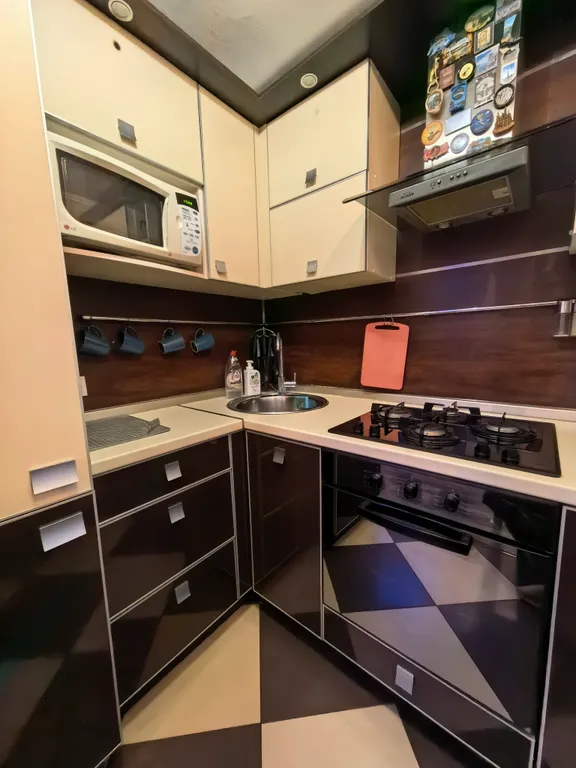 Квартира Просторная 3-комнатная квартира — Донской