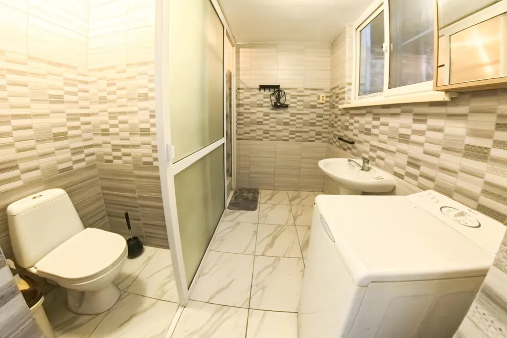 Уютная комната у моря