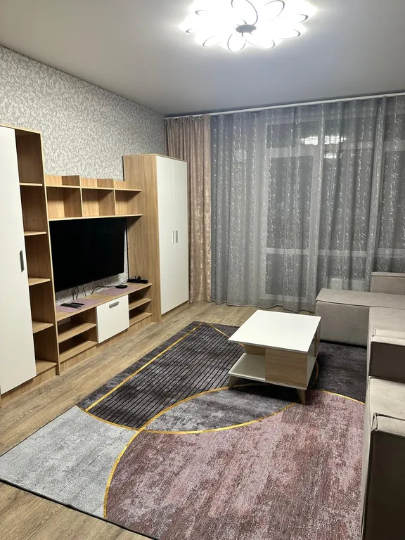 Чудесная евро2 на высоком этаже