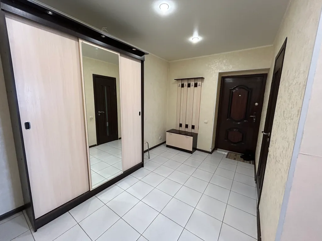 Просторная квартира в центре города с парковкой