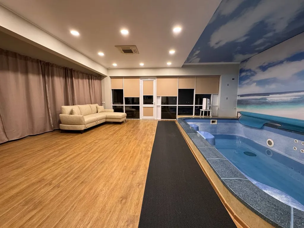 Апартаменты с бассейном и сауной