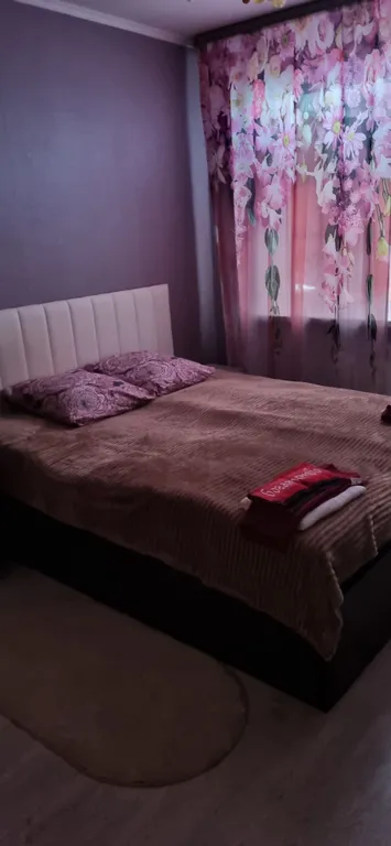 Уютная трехкомнатная квартира с обеденной зоной и двумя спальнями