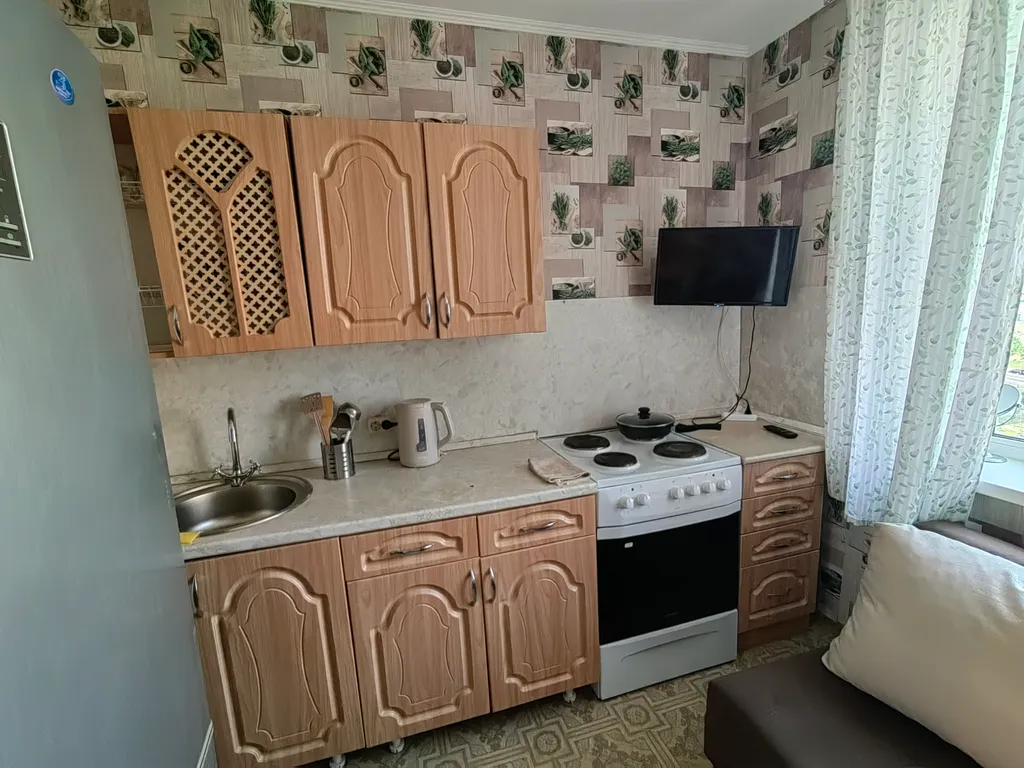 Уютная однокомнатная квартира с видом на Амур