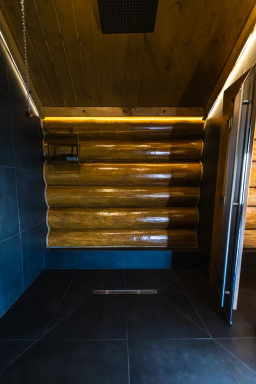 Просторный светлый дом с баней и фурако