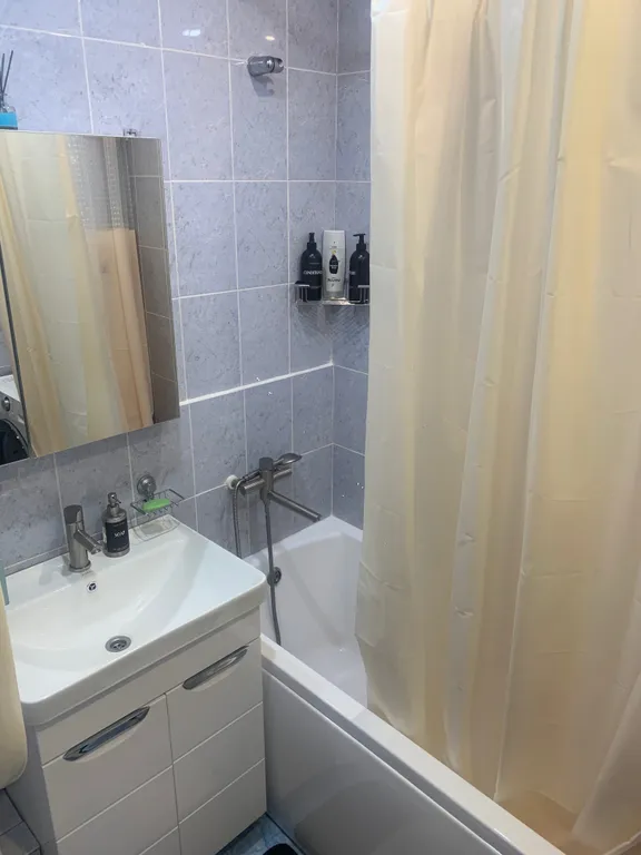 Солнечная квартирка с видом на горы