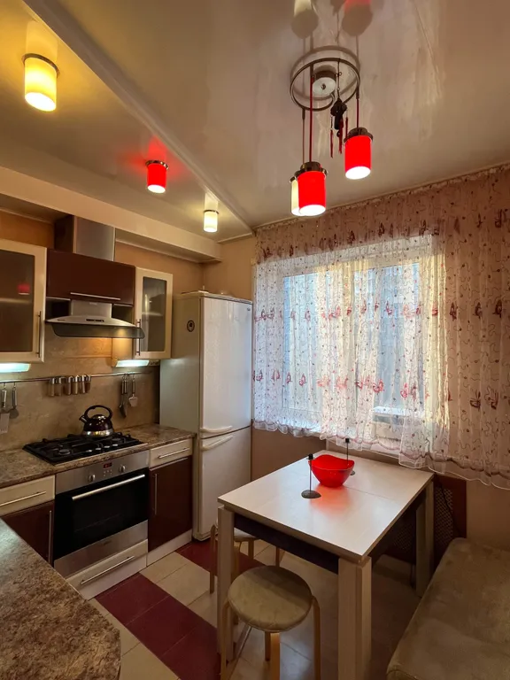 Уютная квартира с дизайнерской комнатой