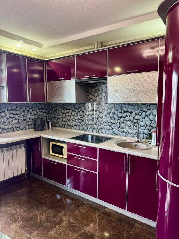 Квартира рядом с парком, Макси