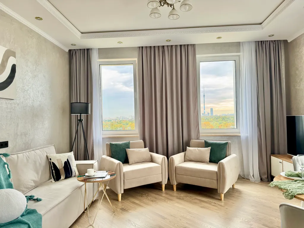 Квартира 4-комнатная квартира с видом на ВДНХ, Останкинскую башню, 84м, 7 кроватей — Москва