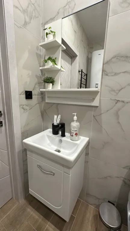 Евро двушка возле G-Drive арены (левый берег)