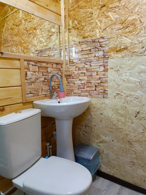 Удачный дворик с видом на горы