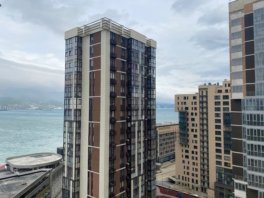 UzorApart Современная квартира, вид на море и парковка, набережная