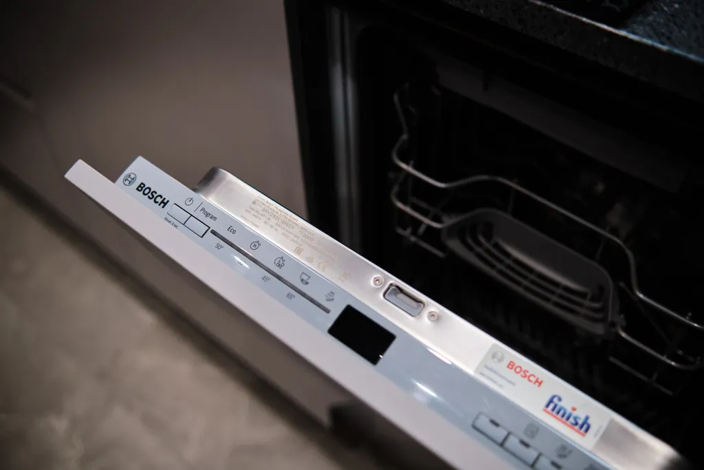 Новый современный дом для большой семьи или доброй компании