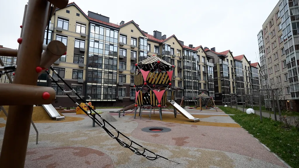 Квартира Apart-Deluxe Легенды моря: Дизайнерская 1к.квартира у озера и моря — Светлогорск