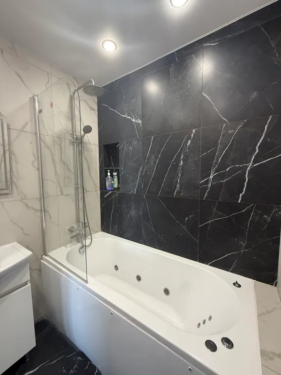 2-комнатная квартира в ЖК Graff House, центр