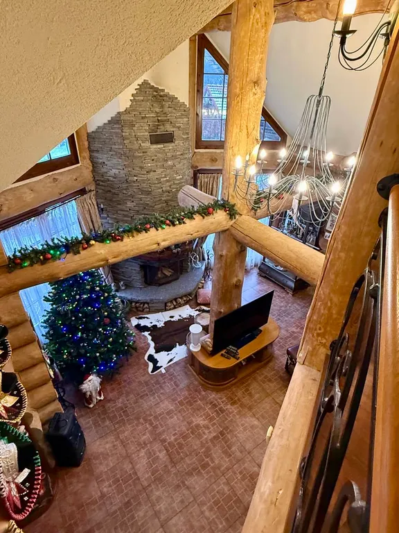 Большой дом у реки с баней в 2 часах от СПб