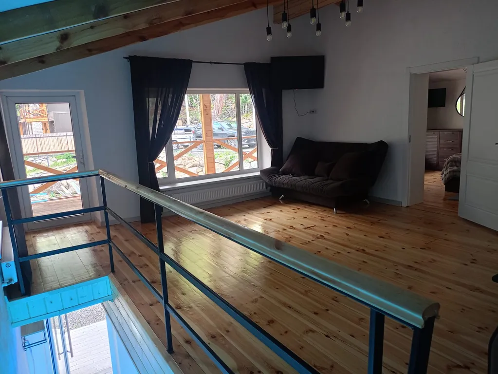 Уютный дом в лесу 1