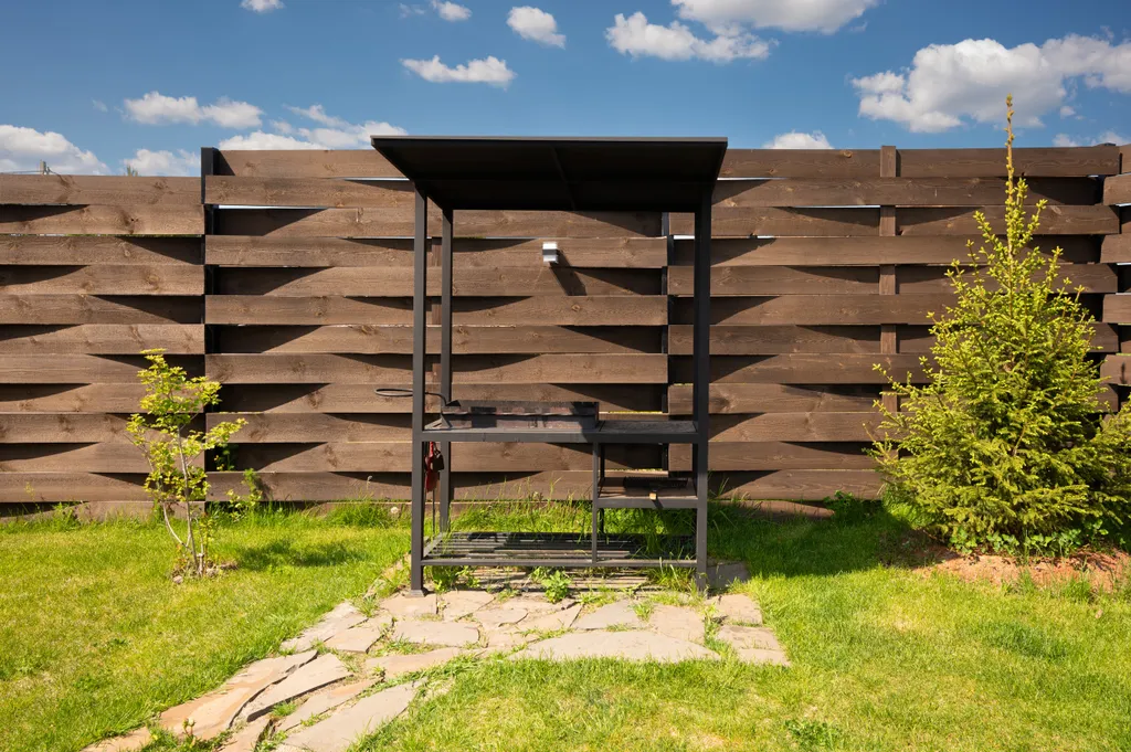 Коттедж с баней и уличным чаном