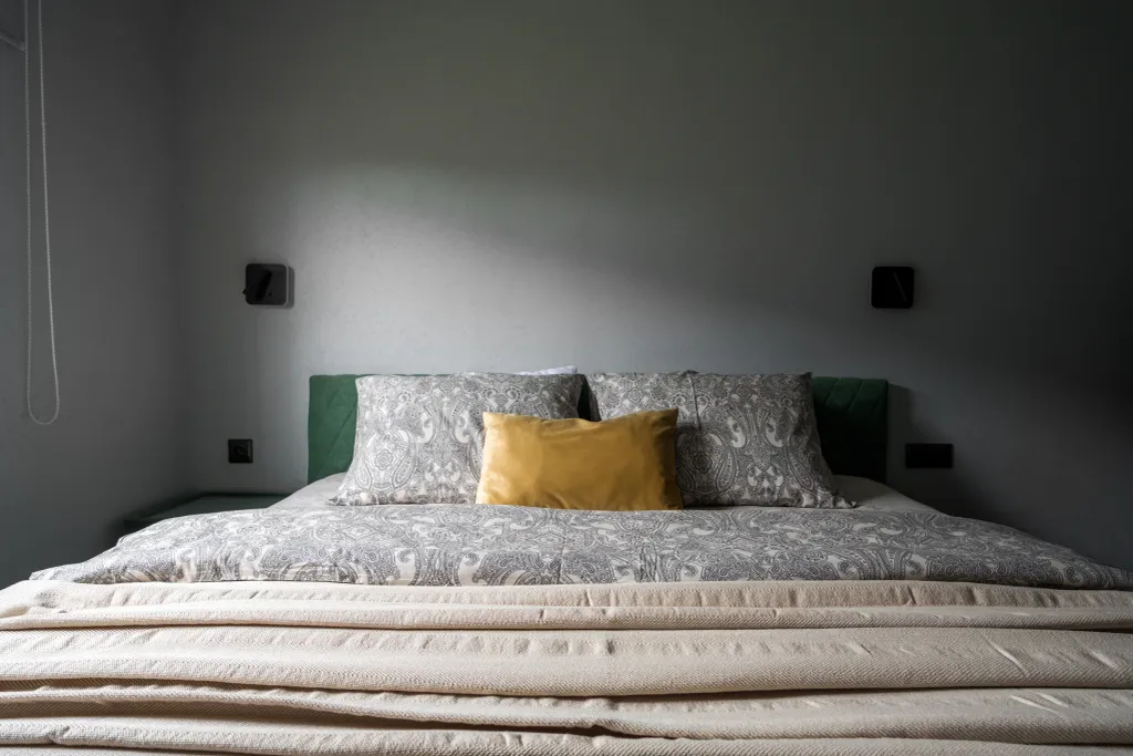 Коттедж Коттедж у Красного озера — Светлое