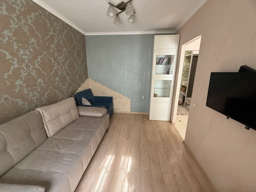 Квартира напротив ТЦ Горизонт