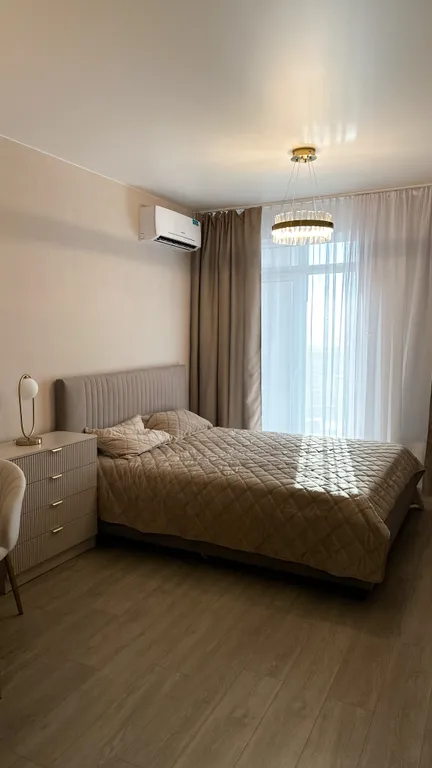 Шикарная, светлая, чистая студия в центре города с видом на Амур