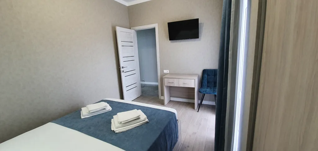 Светлые апартаменты в центре Витязево