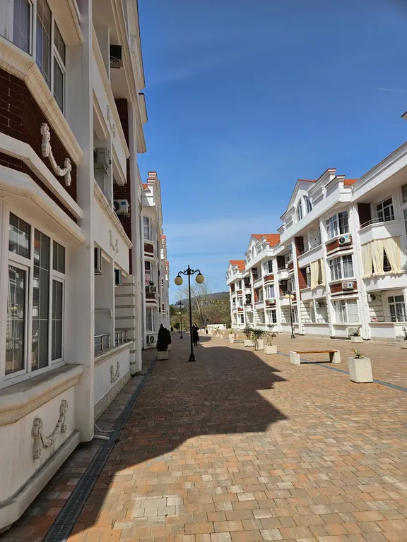 Студия в современном европейском квартале