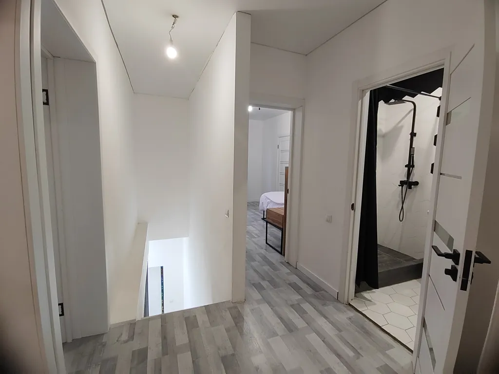 6-комнатный Дом