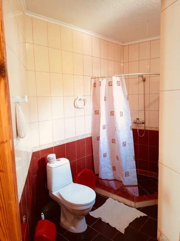 Уютная небольшая  студия, с видом на море и  на вершину Ай-Петри.