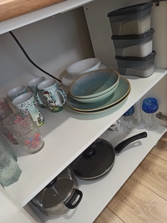 Высокая новостройка в центре города