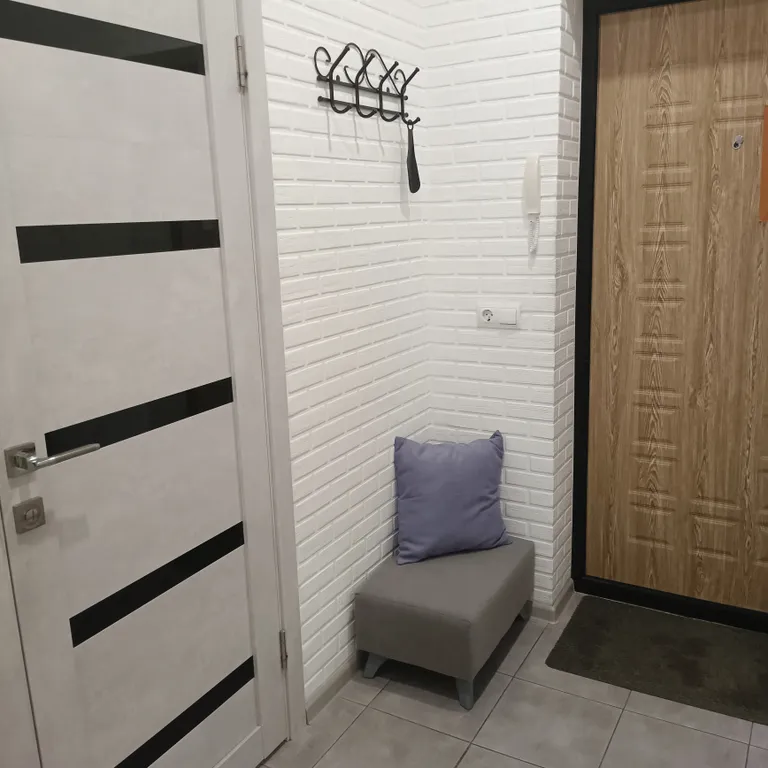 Студия в новом доме с большой ванной и кондиционером