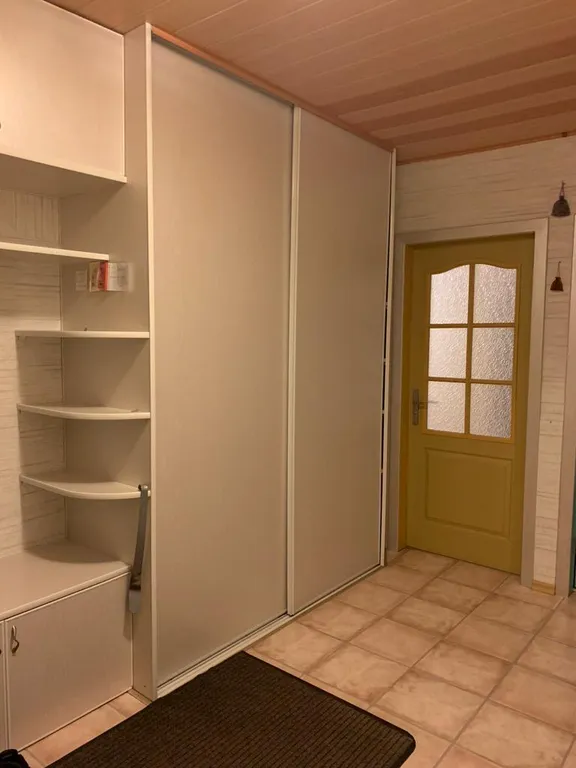 Трёхкомнатная квартира в микрорайоне Малиновка