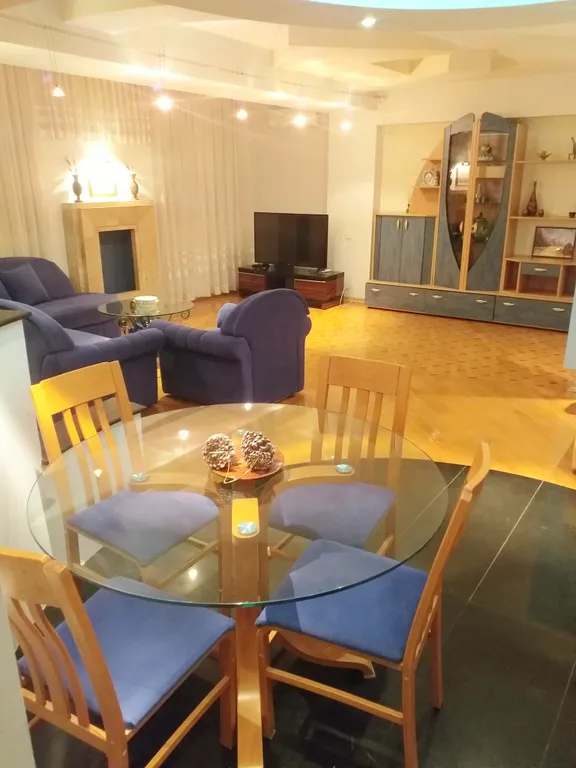 Квартира в центре с видом на море