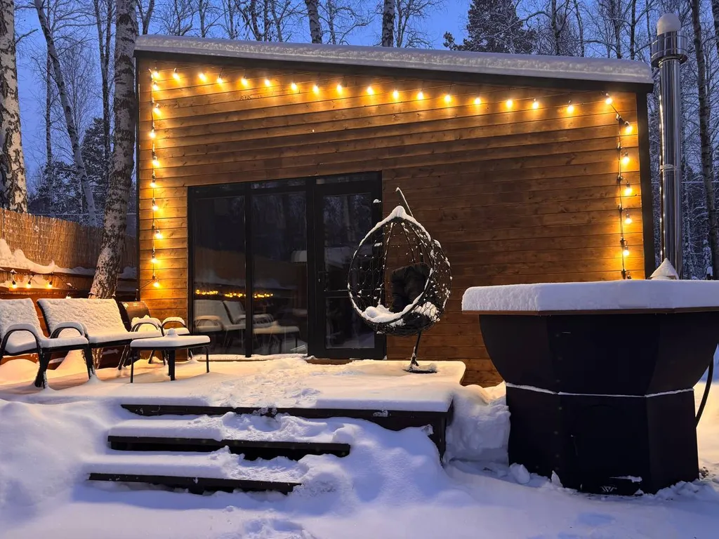 Серый домик