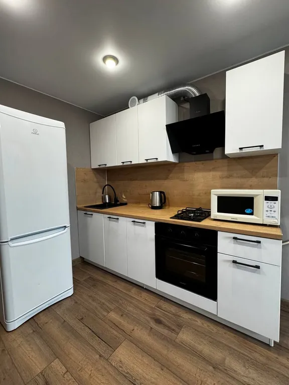 Современная квартира с шикарным видом на центр города и фонтаны