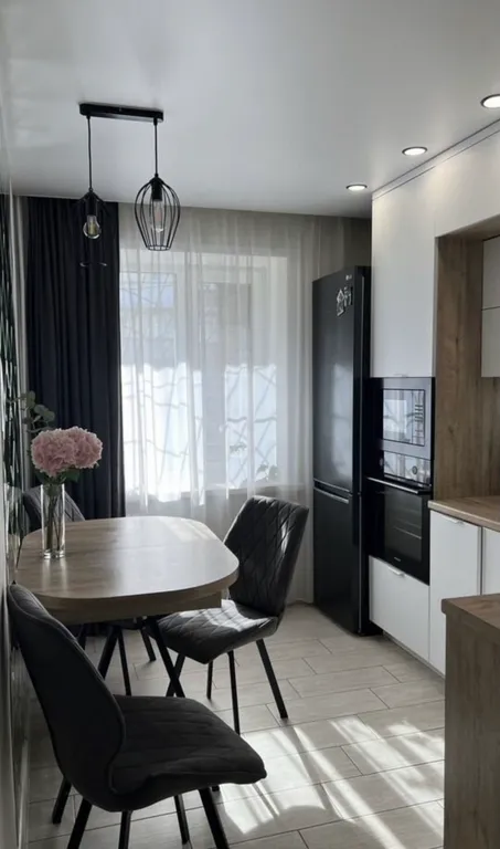 Уютная чистая квартира в центре район Левого берега — аренда посуточно в Новокузнецк