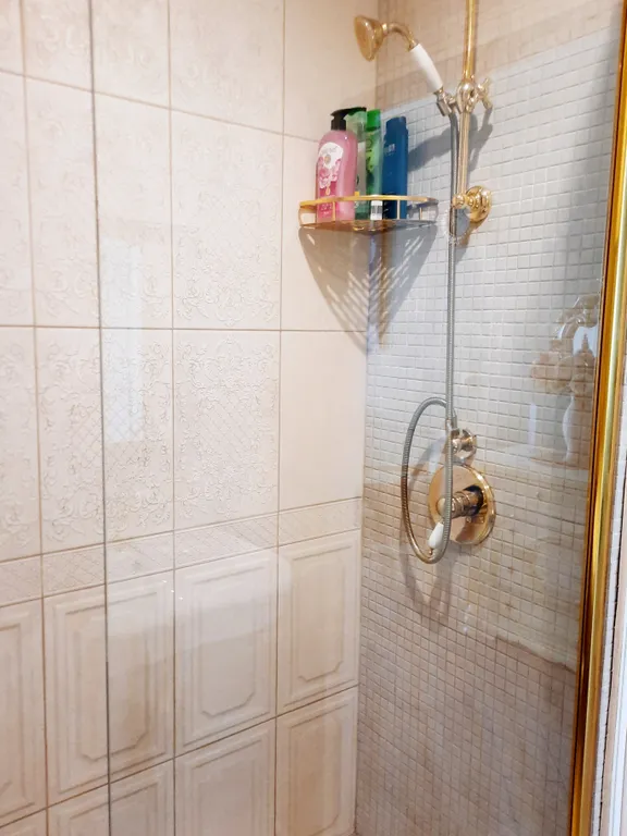 Роскошная студия с дизайнерским ремонтом