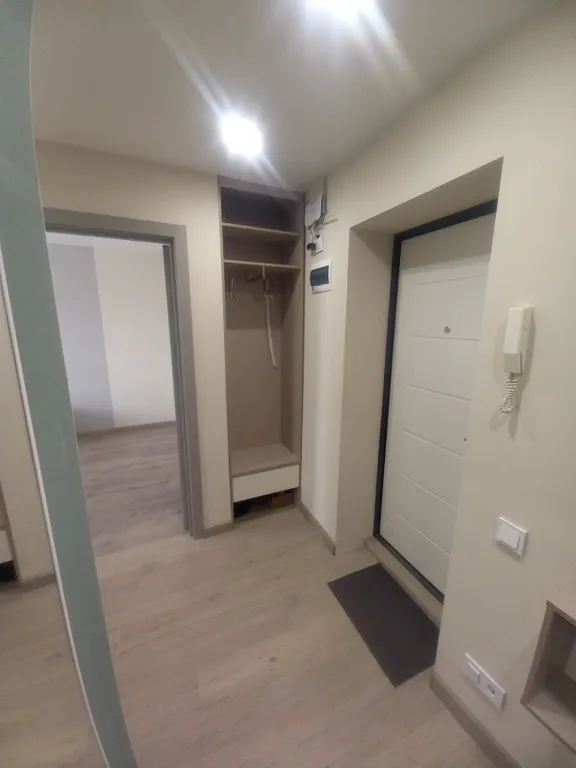 Двухкомнатная квартира после ремонта в центре у жд вокзала