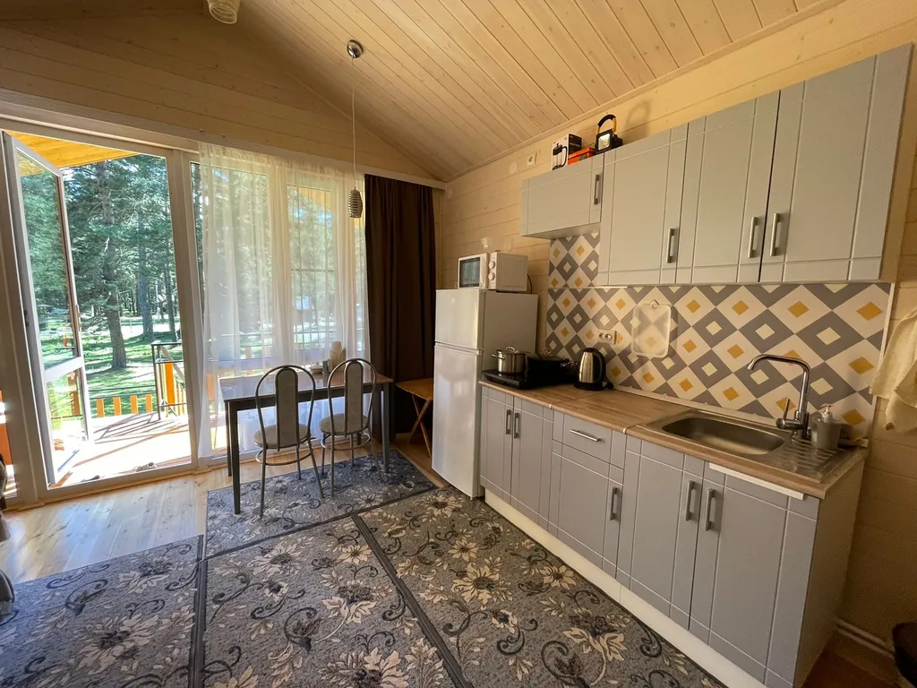 Коттедж Домик-усадьба с панорамным видом на лес и горы — Архыз