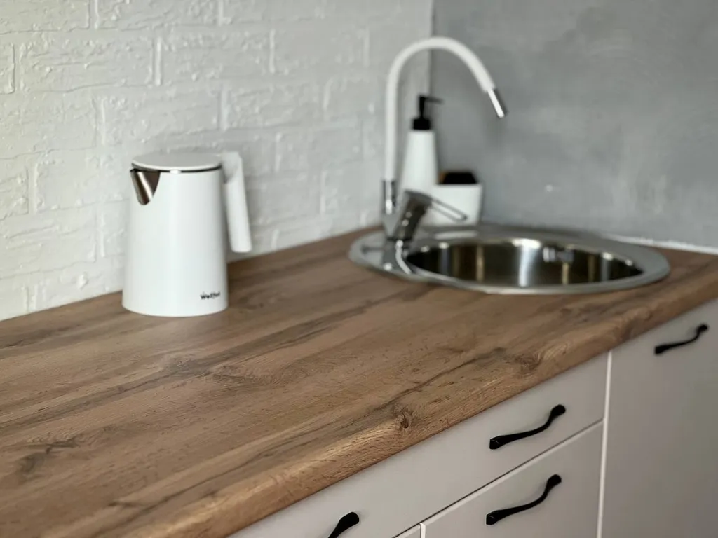 Grеen wood возле залива