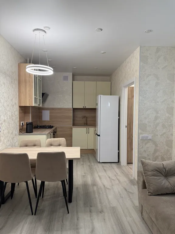 Новая квартира со стильным ремонтом в удобном районе