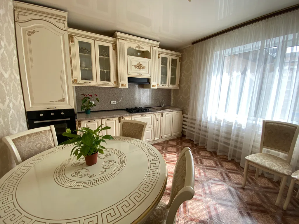 Коттедж Часть дома со своей кухней и отдельным входом под ключ — Судак