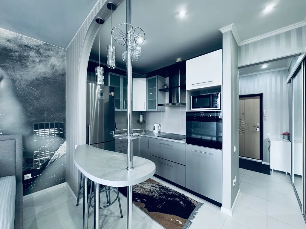 Уютная студия готова принять вас в любое время, центр города