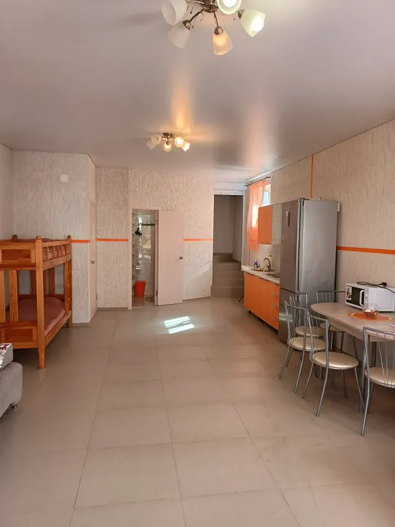 Двухуровневые апартаменты "ОРАНЖ"